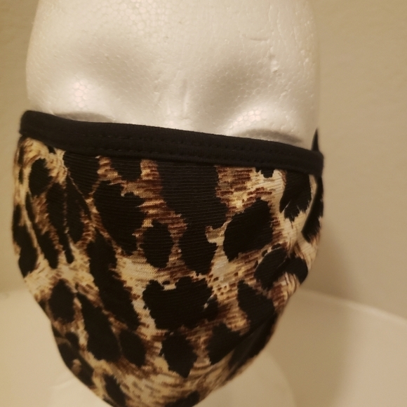 Leopard Print Face Mask - Picture 1 of 3